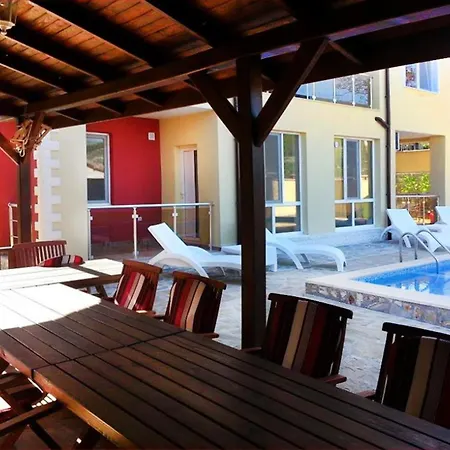 公寓 Deluxe Poolview Maisonette Paris In Panoramic Roof Complex